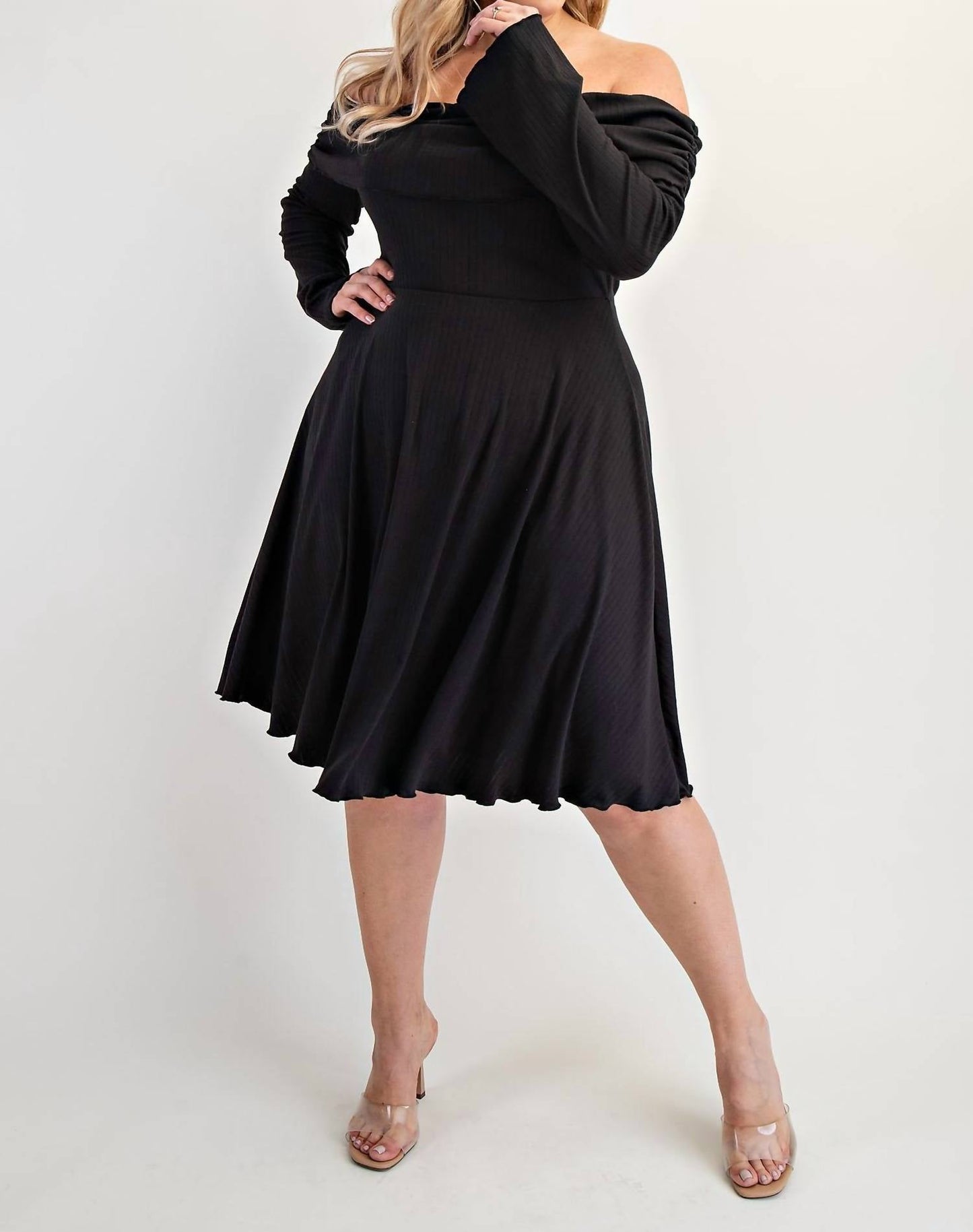 The Curve La - Plus Size Ribbed Knit Off Shoulder Knit Short Dress