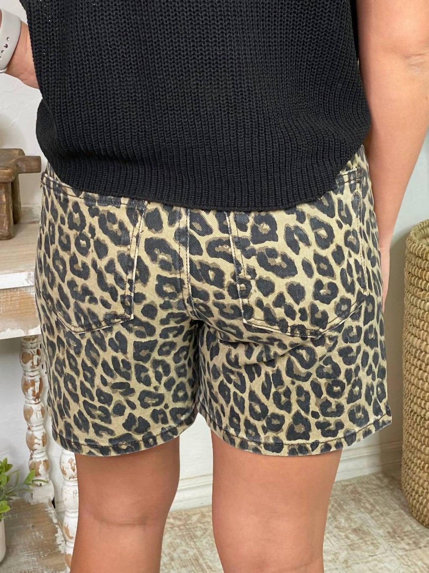 Risen - High Rise Leopard Shorts