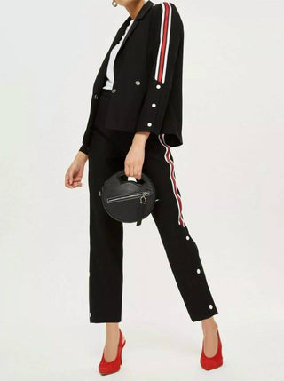 Topshop - Calças com listras laterais e botões de pressão