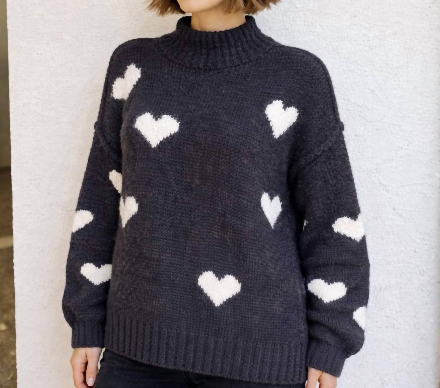 Astrid - Heart Sweater