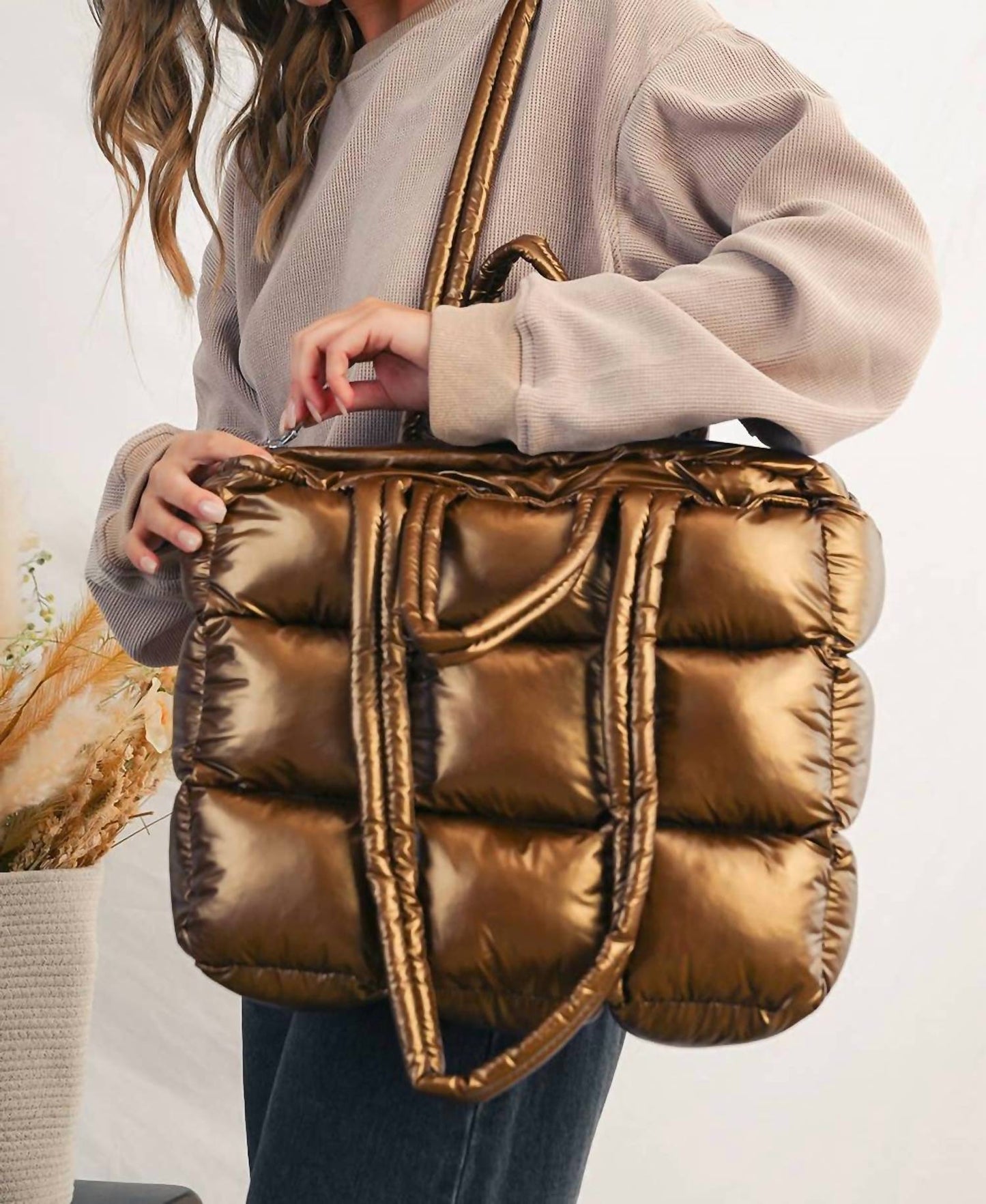 Aapparella - Women's Quilted Puffer Tote Bag
