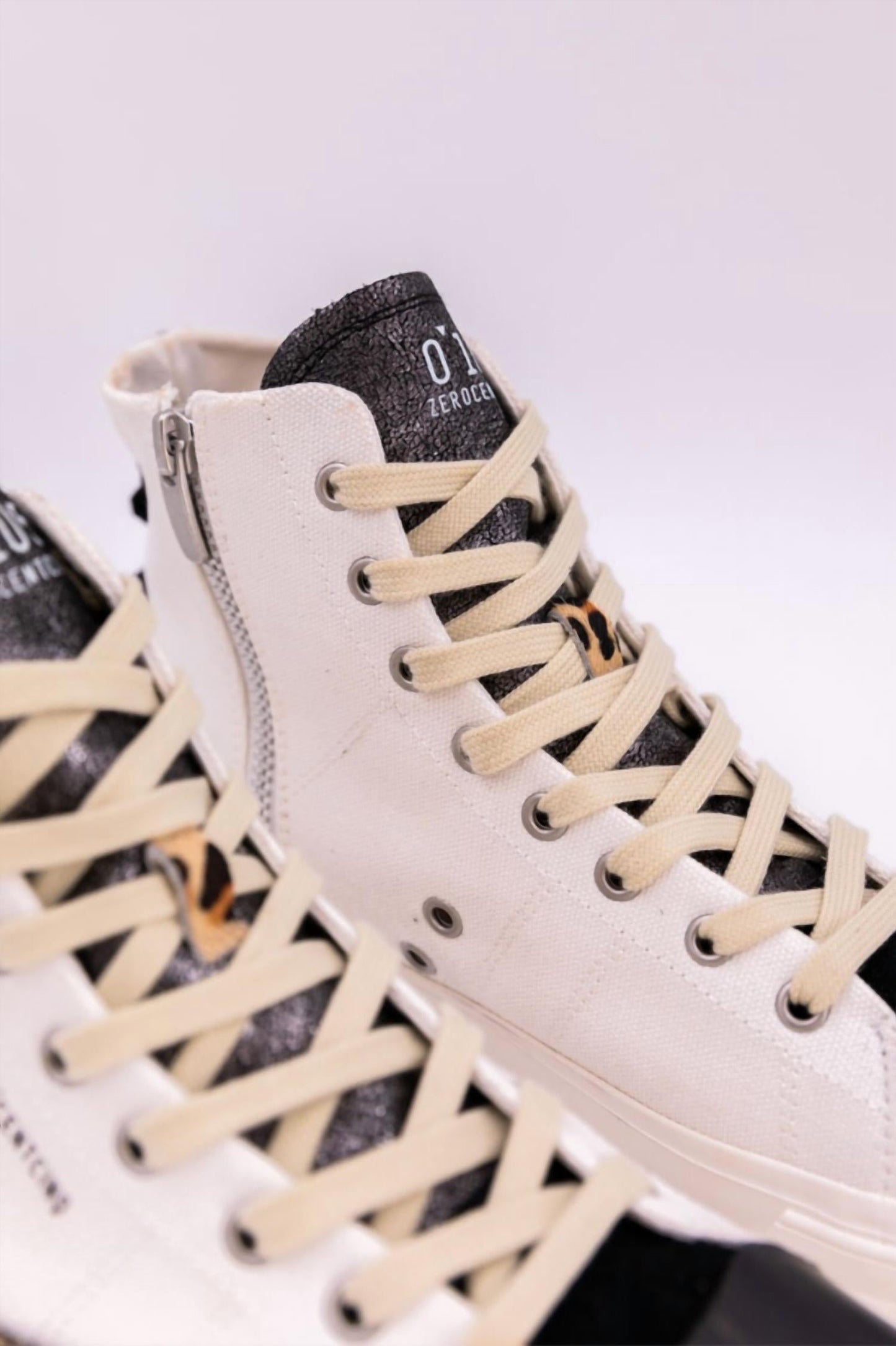 0-105 - Hi-Top Fox 1 Shoes