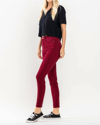 Judy Blue - Calça Jeans Skinny com Controle de Barriga