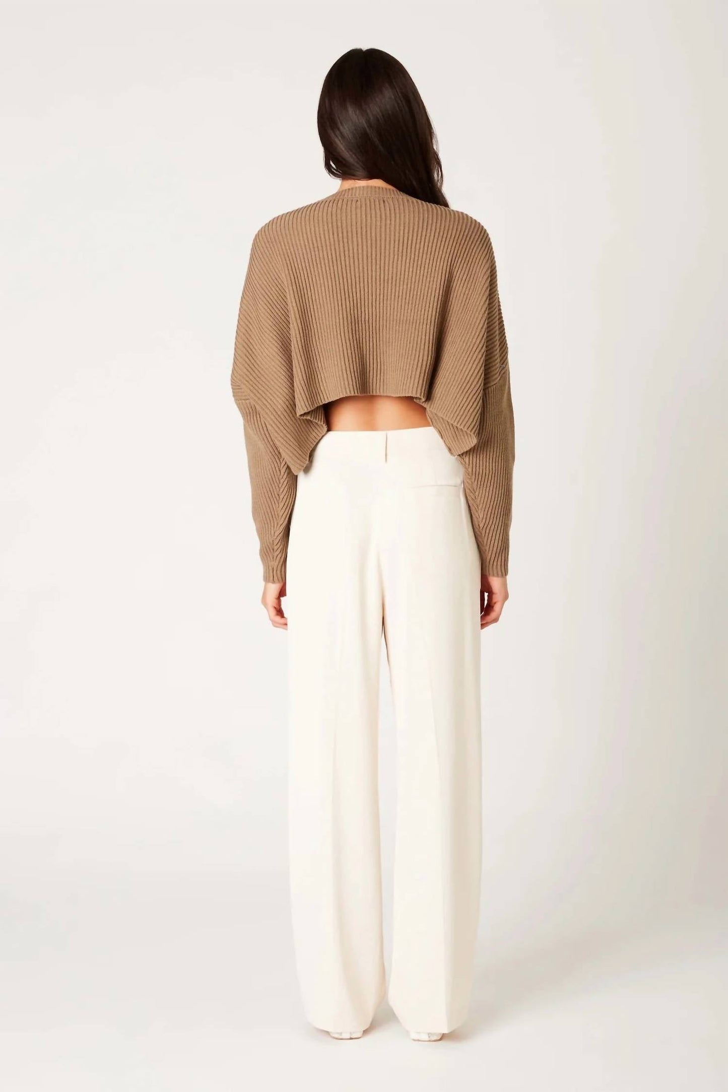 Nia - Arianna Round Neck Sweater