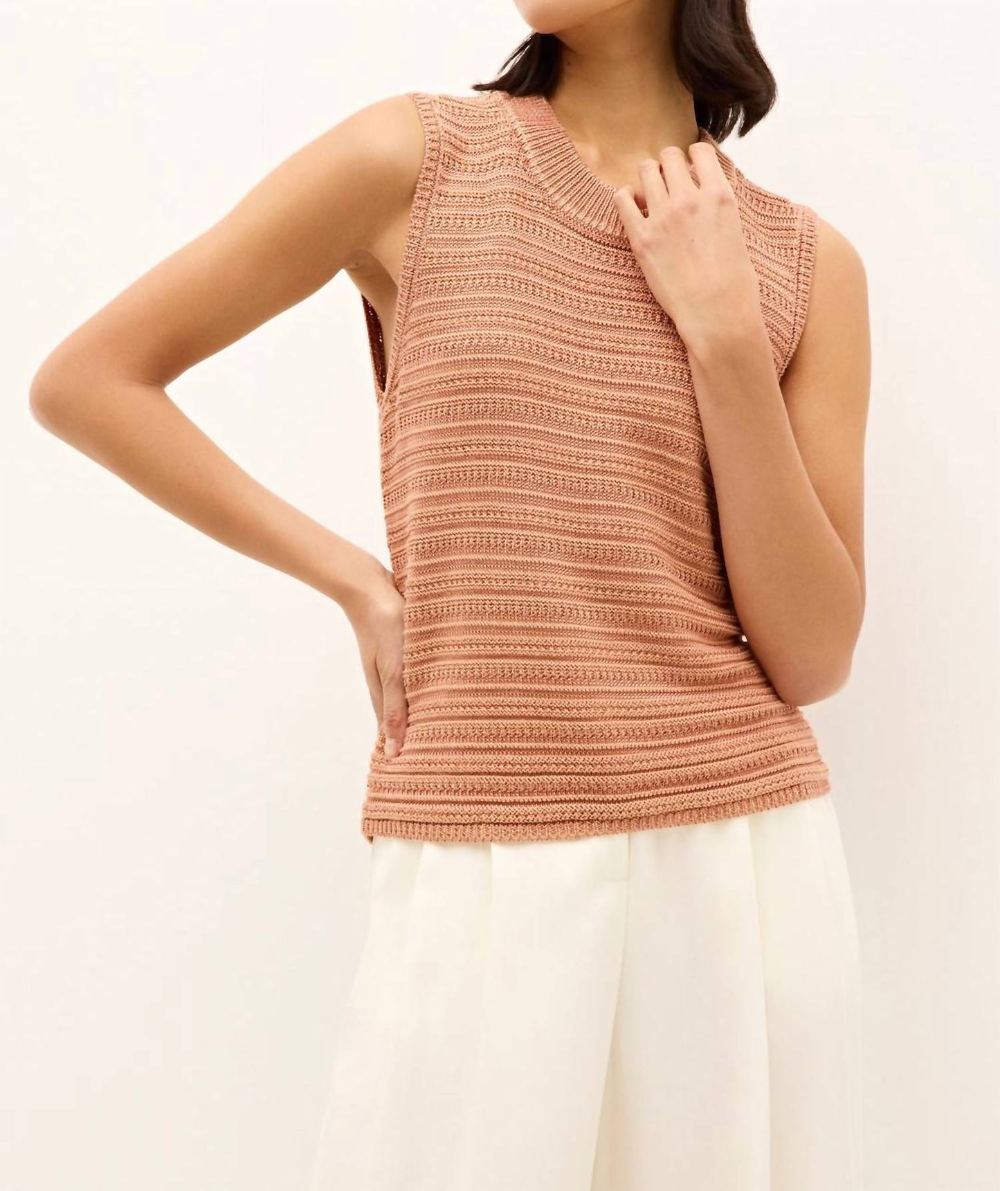 Marie Oliver - Nev Crew Neck Top