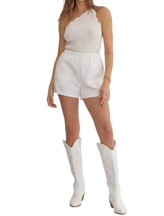 Introdução - Shorts de cintura alta texturizados