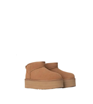 Ugg - Bota Plataforma Ultra Mini Clássica Feminina