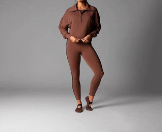 Tavi - Suéter aconchegante com meio zíper