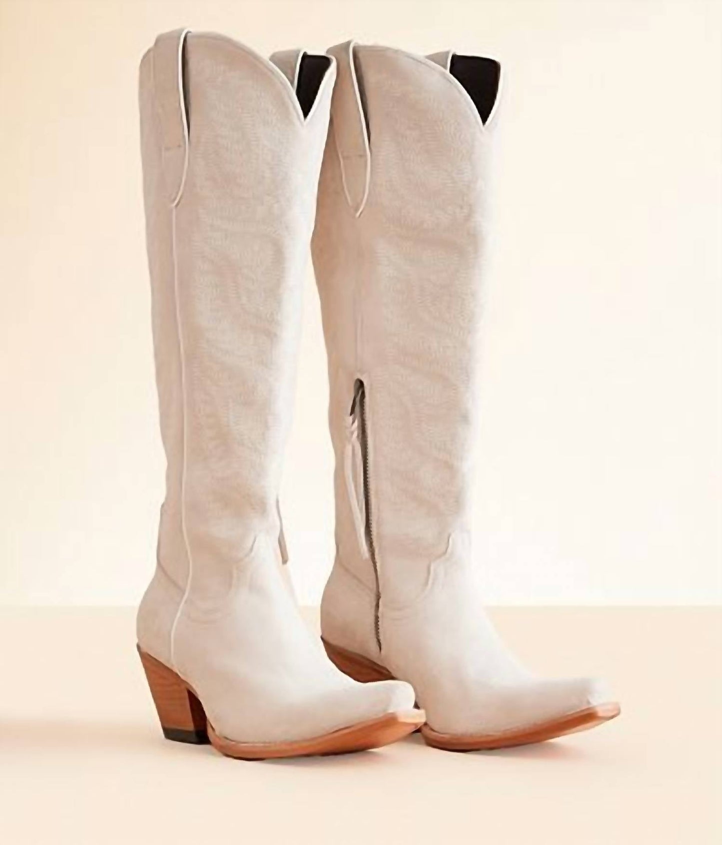 Ariat - Women's Laramie Stretchfit Leather Western Boots
