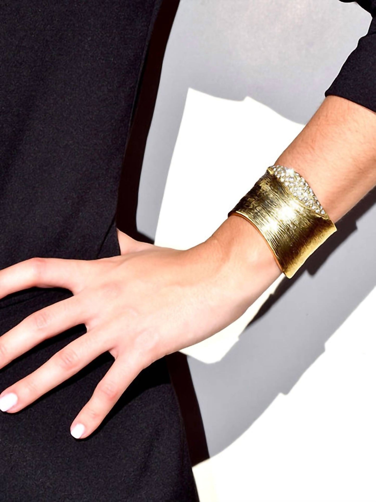 Avenue Chic - Women's Alexia Bracelet