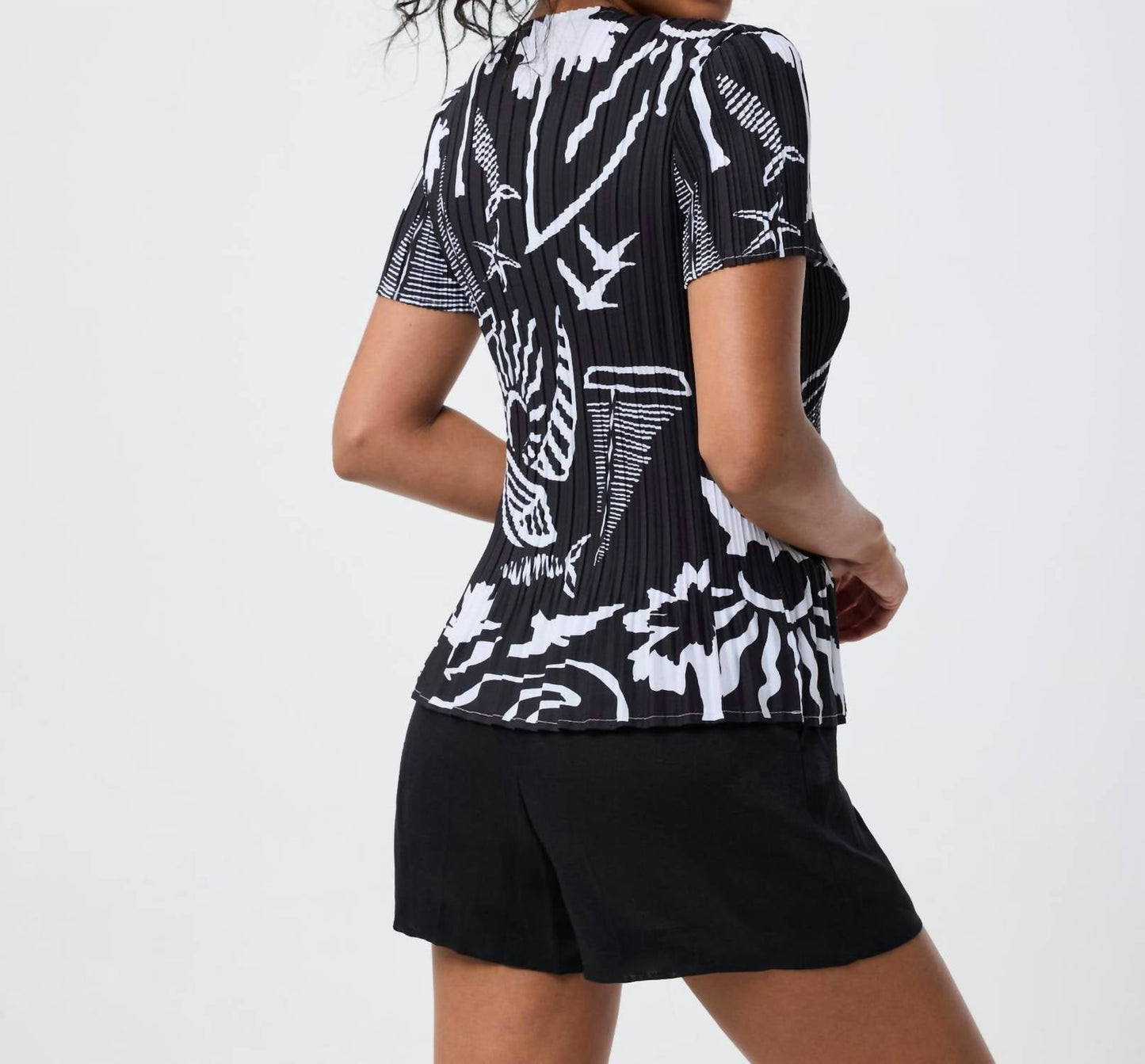 Leo Ugo - PLEATED SHORT T-SHIRT