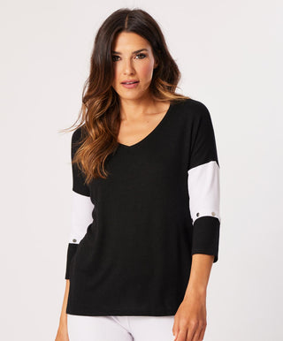 French Kyss - V-neck Long Sleeve Top