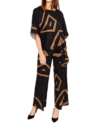 Frank Lyman - Blusa de gola redonda com cotovelo fluido