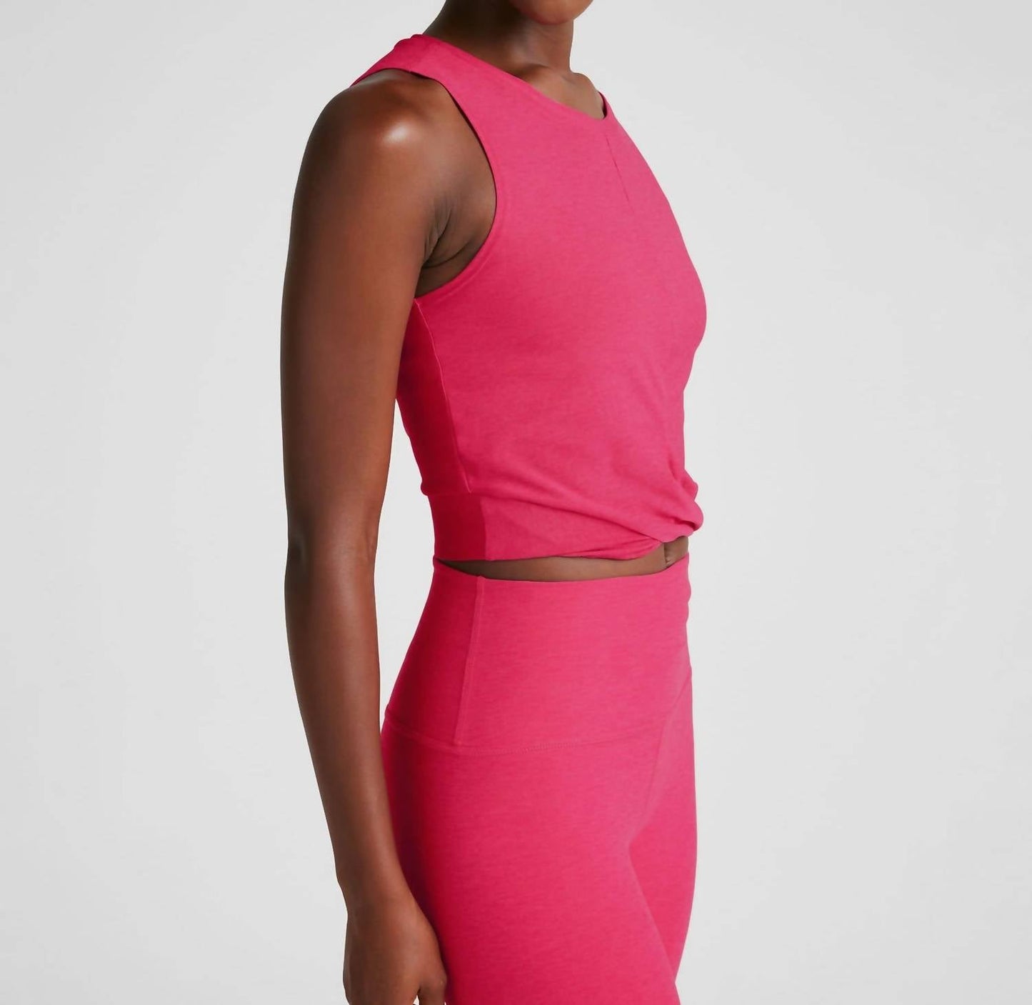 Beyond Yoga - Featherweight Center Stage Cropped Tank