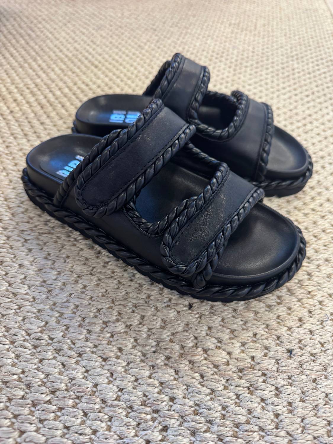 Bibi Lou - Women's Lama Sandal