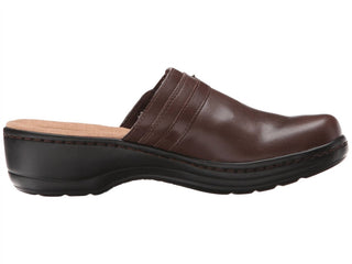 Clarks - Sapatos femininos Hayla Marina Leather Mules Slip On