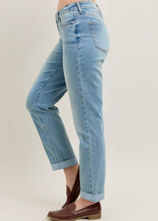Judy Blue - Calça jeans boyfriend com punho em V