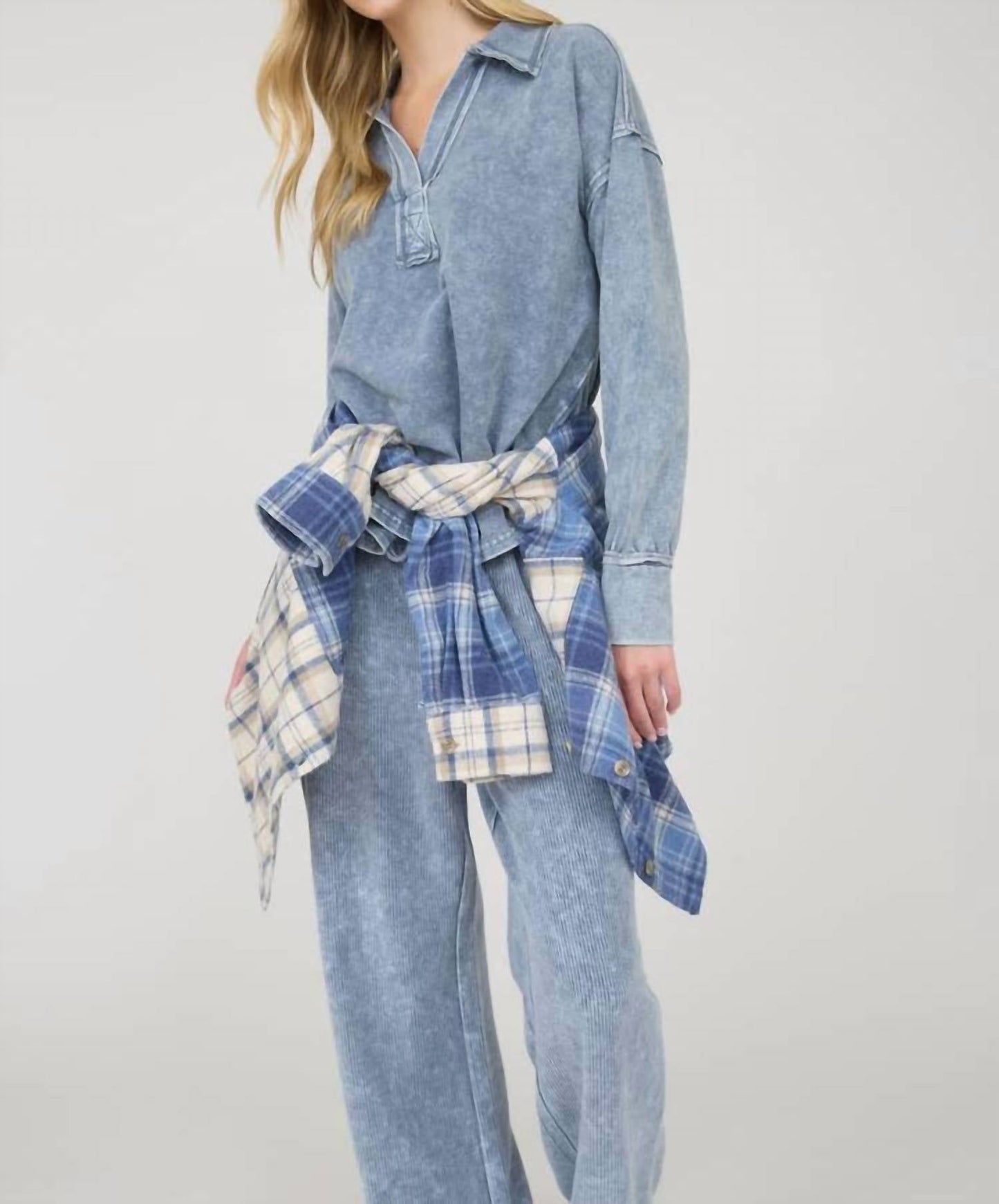 Blu Pepper - Washed Long Sleeve U Hem Polo Knit Top