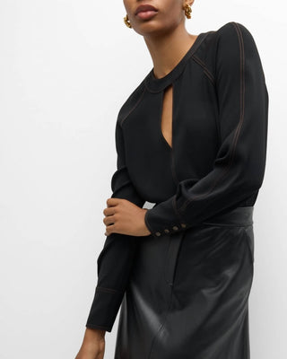 Verônica Barba - TENA TOP