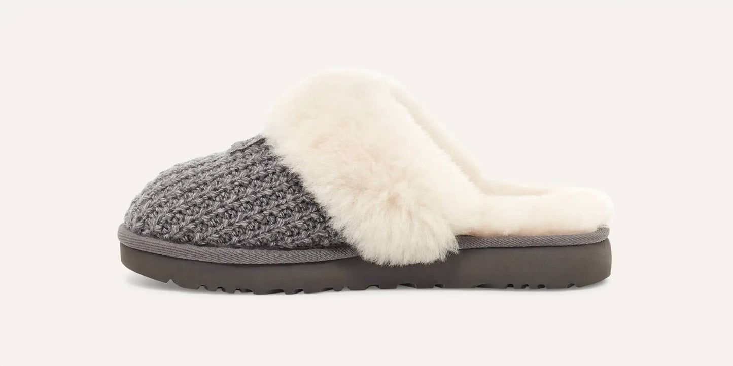Ugg - Women's Cozy Sheepskin Slipper