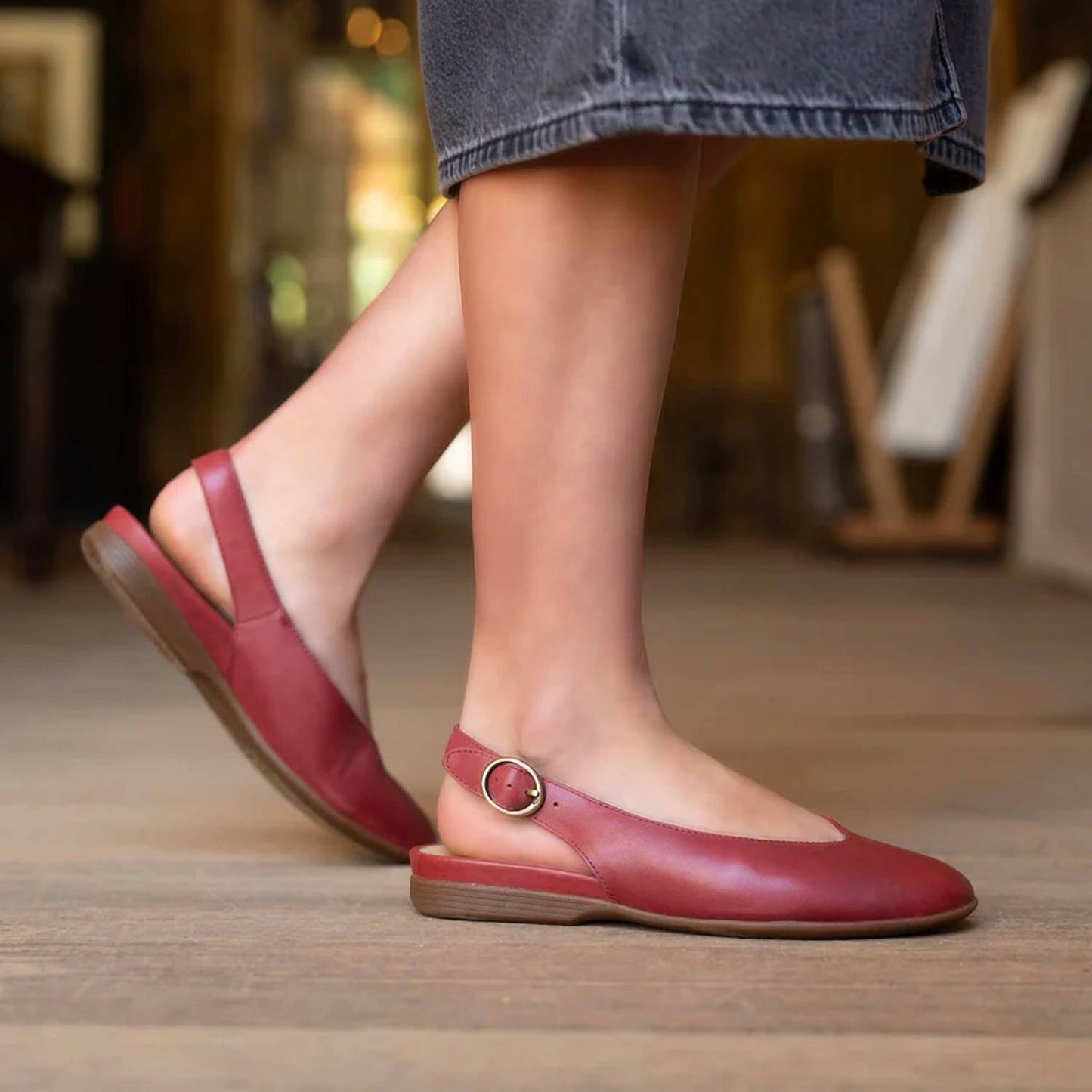 Dansko - Women's Lea Clogs