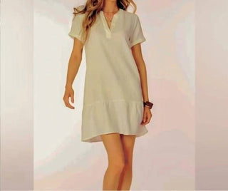 Bobi - Vestido com decote aberto e bainha com babados