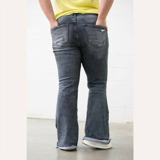 Risen - Calça Jeans Flare Cintura Média