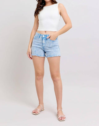 Judy Blue - Short Jeans Judy Blue Cintura Média Tingido com Cor Azul Ciano 150348