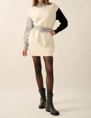 Promesa - Vestido curto de malha com cinto e bloco de cores