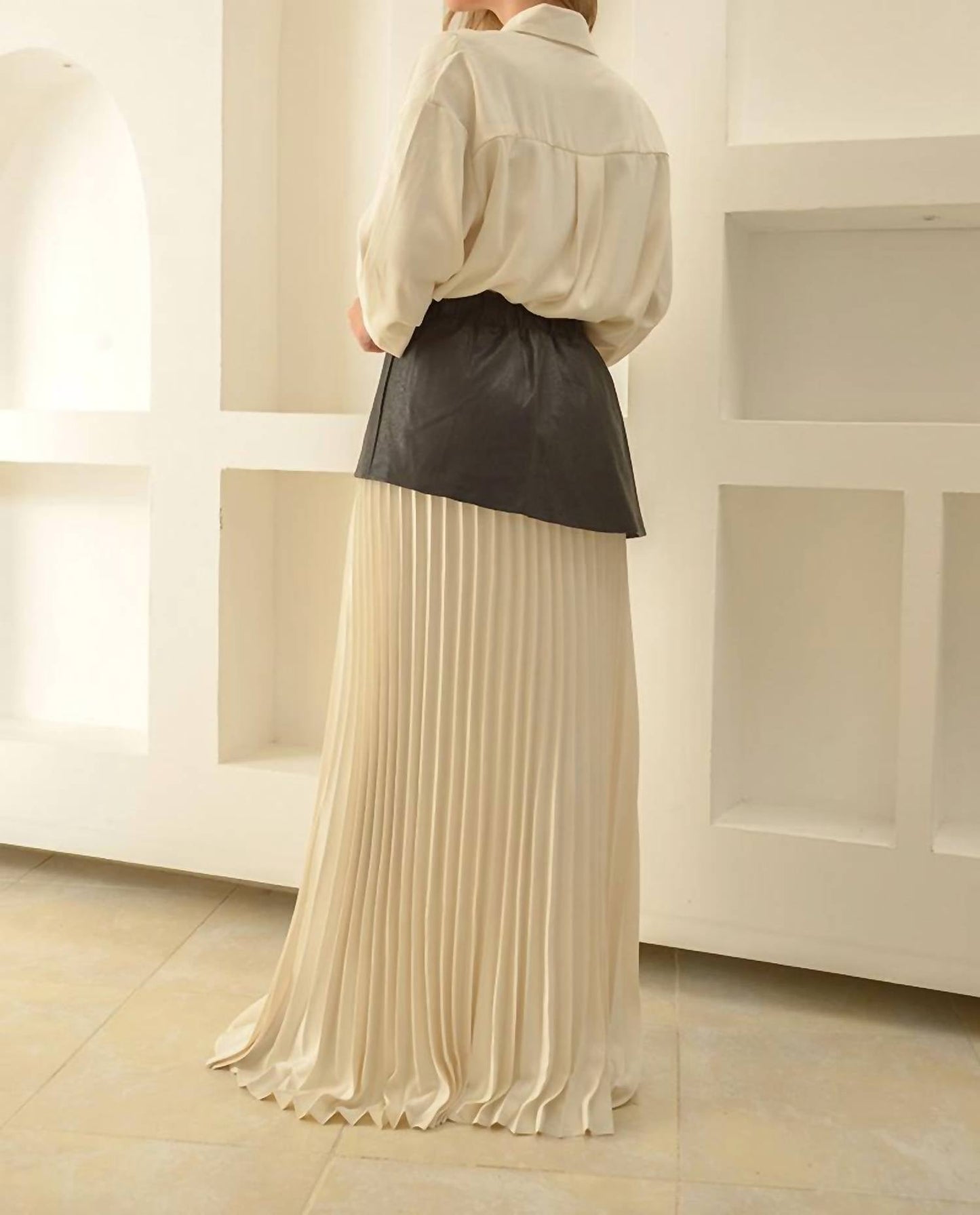 Steffany Milano - Camelia High Fashion Set