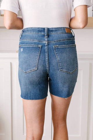 Judy Blue - Straight Edge Dark Wash Shorts