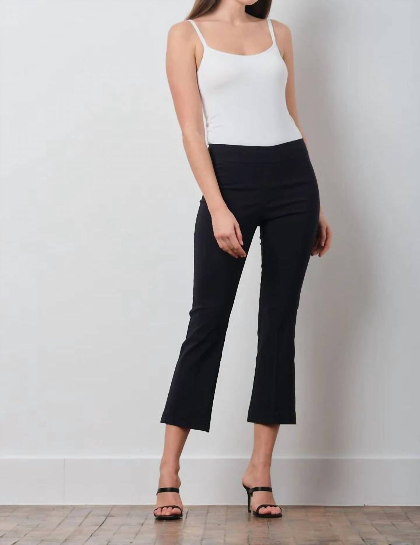 Avenue Montaigne - Leo Cropped Flare Pant