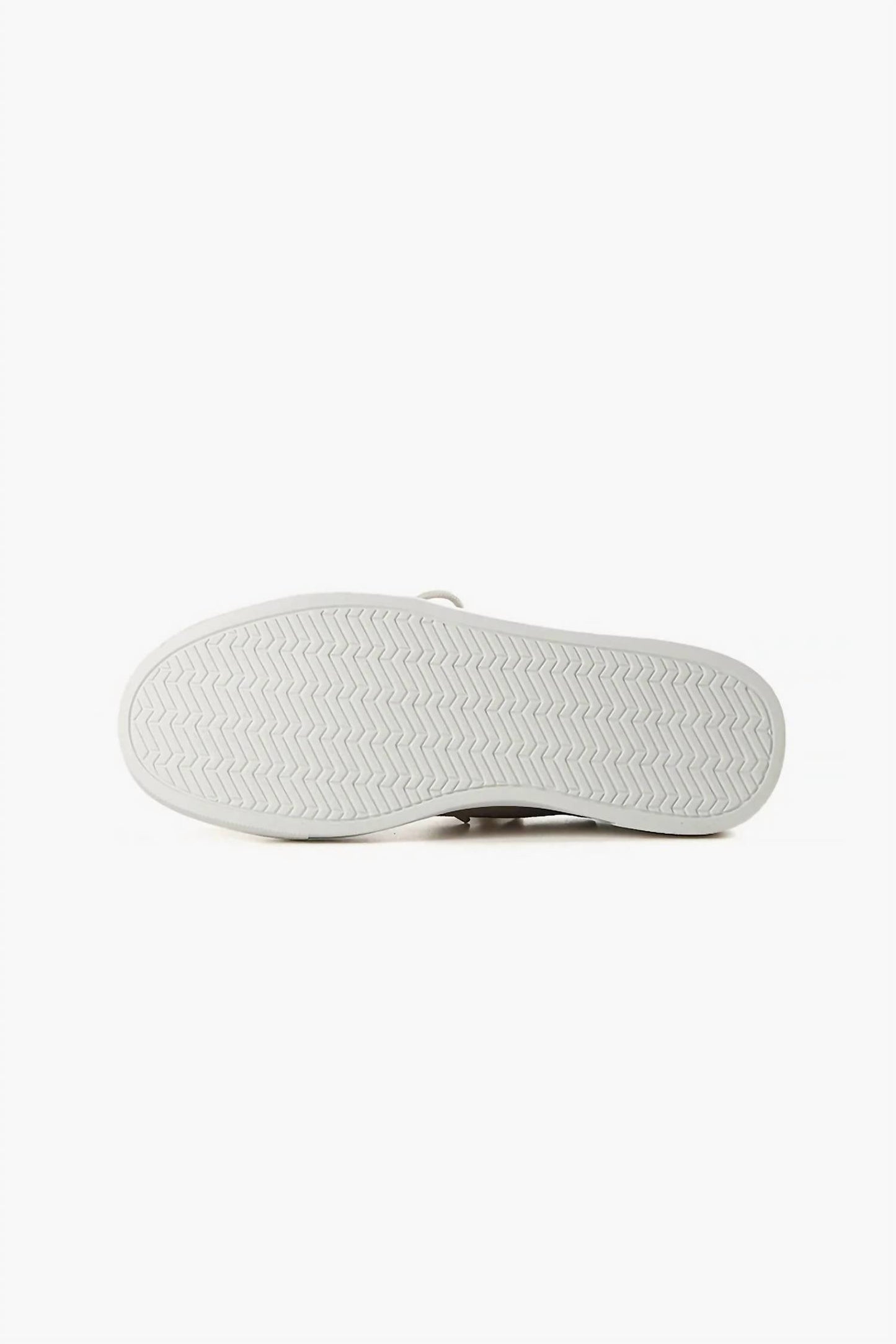 All Black - Women's Gathered Sneaker