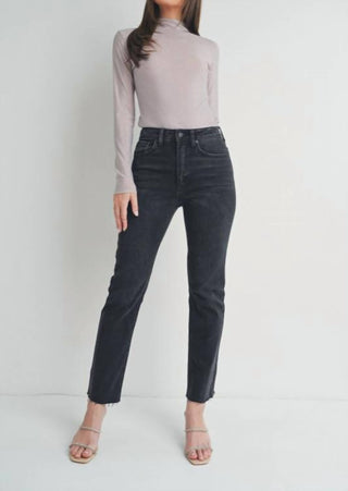 Judy Blue - Calça jeans cropped reta com corte reto