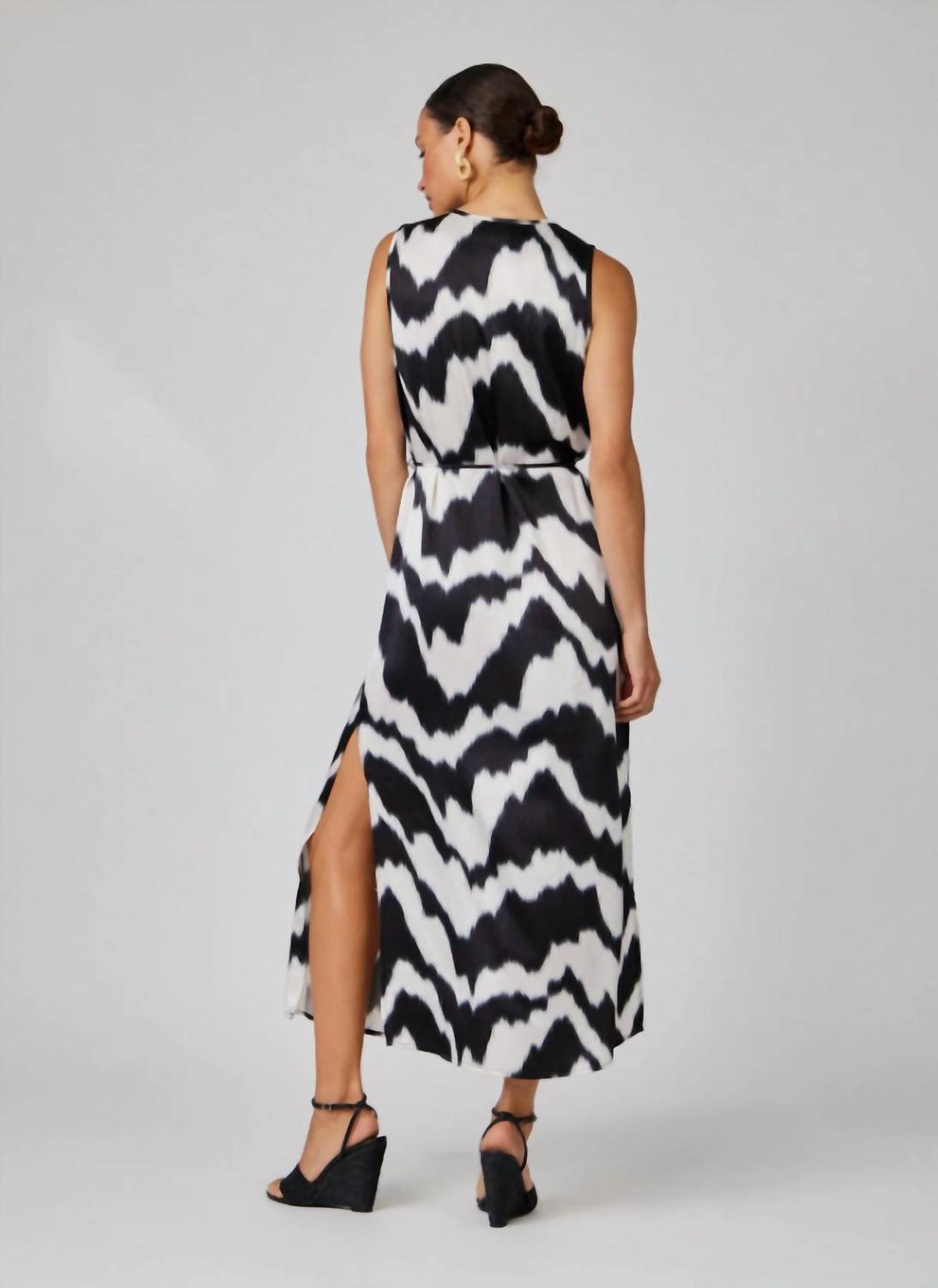 Bella Dahl - Sleeveless Belted Maxi Dress