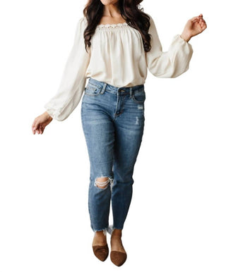 Judy Blue - Calça jeans slim fit com bainha destruída e cintura média