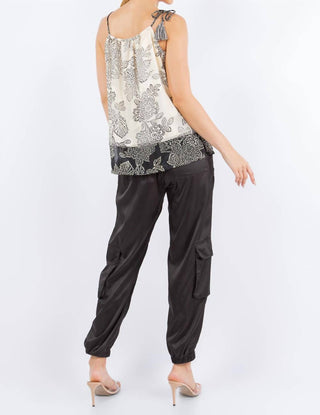 Paparazzi - Camiseta Devore Burnout com estampa colorblock