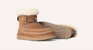 Ugg - Bota Alpine Mini Clássica Feminina