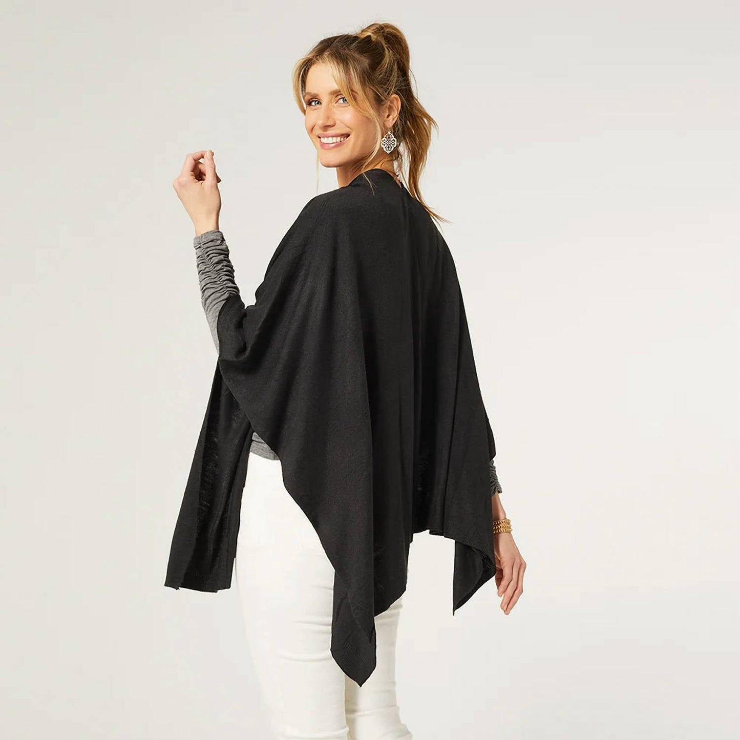 Coco + Carmen - Kiara Lightweight Wrap