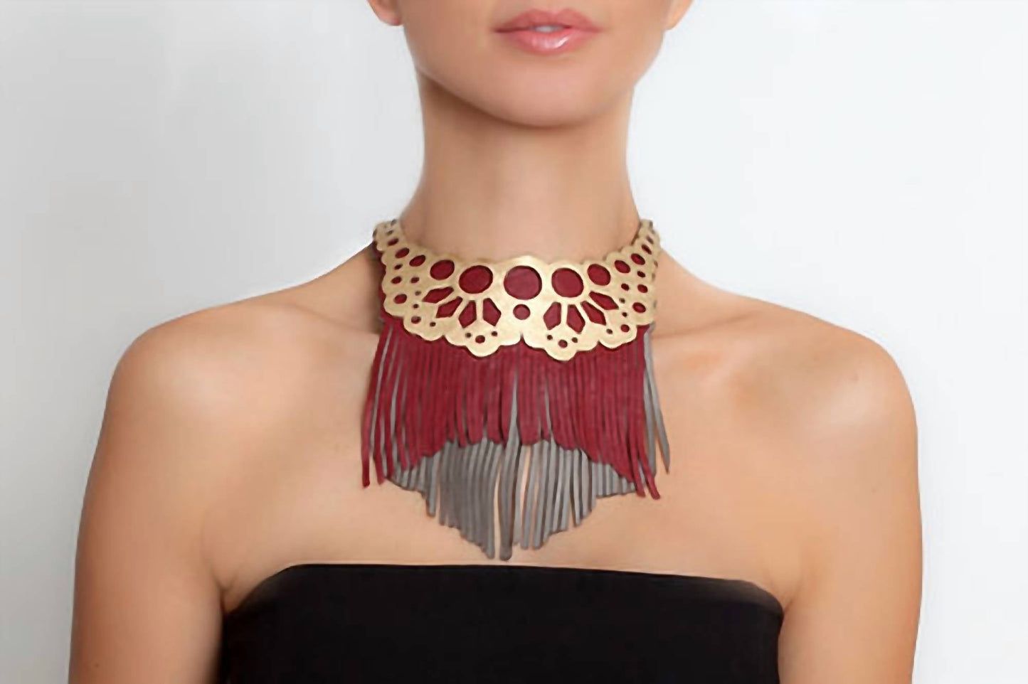 Avenue Chic - Women's Collar Rosa Luna Necklace