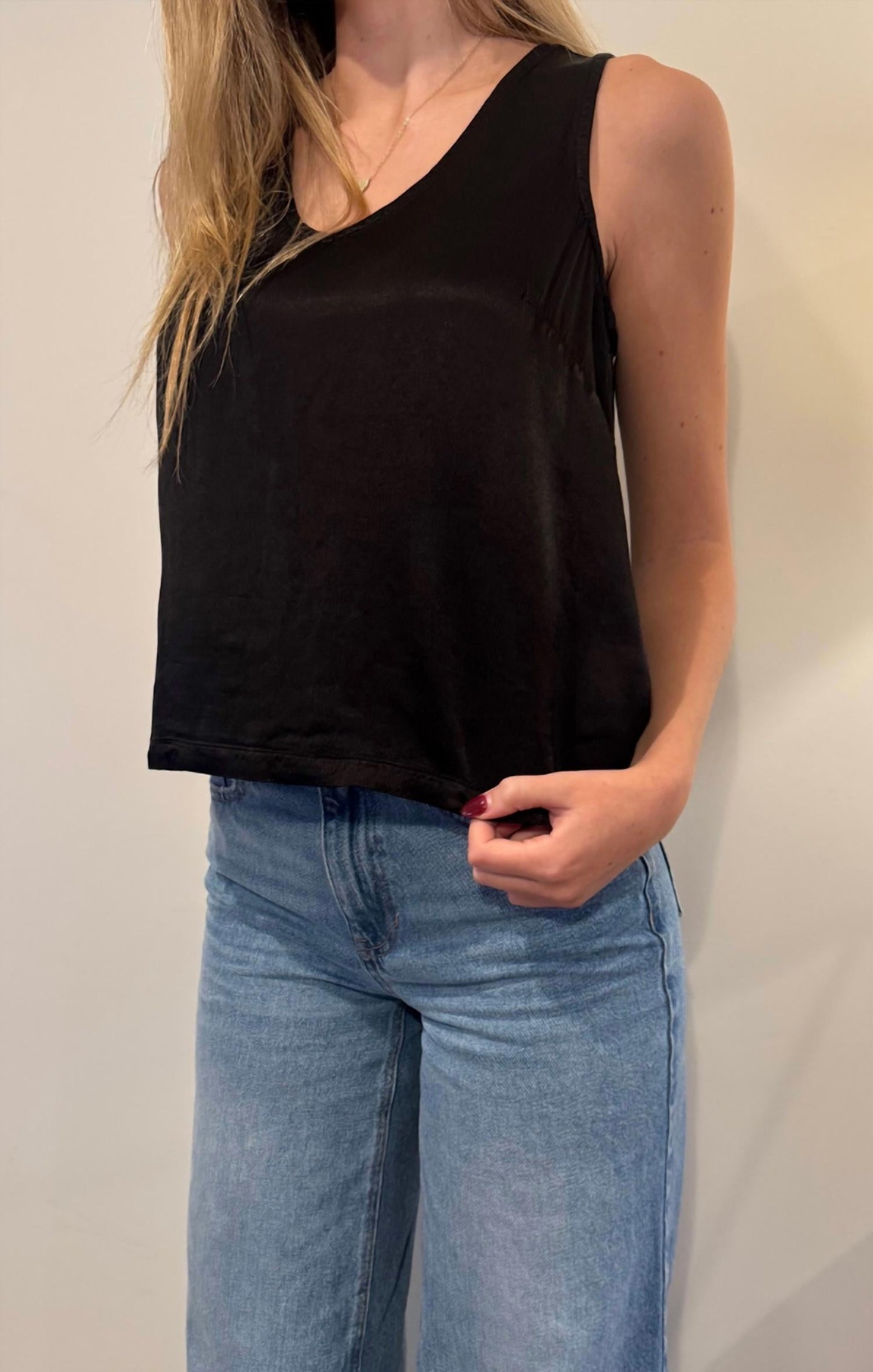 Bobi - Removable Neck Tie V Neck Tank