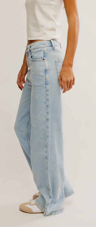 Free People - Stride Straight 'n Wide Jeans