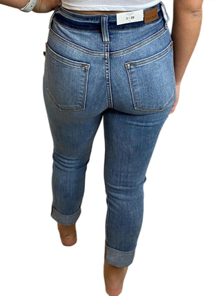 Judy Blue - Calça Capri Skinny com Punho e Cintura Média