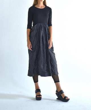 Simply Mila - Vestido Midi Hydra