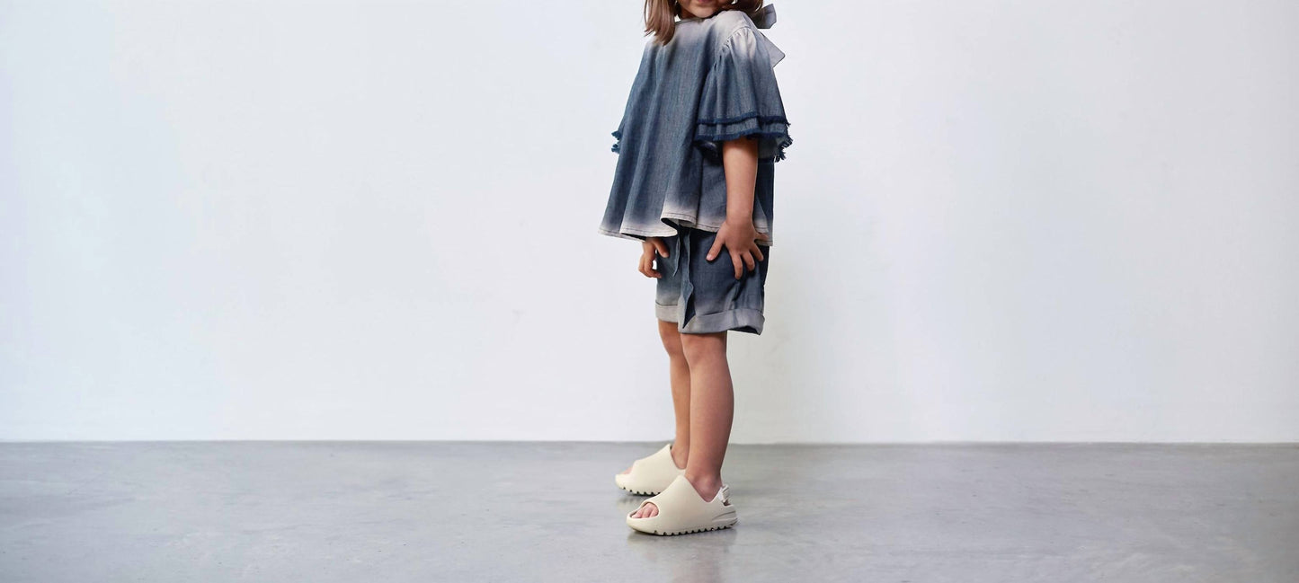 Omamimini - Distressed Chambray Flared Top