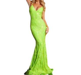 Jovani – Vestido de alças finas enfeitado com lantejoulas