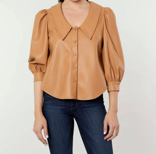 Dolce Cabo - Blusa Hollie de couro sintético com mangas bufantes
