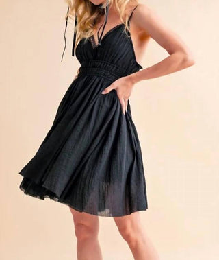 Trendsi - Vestido mini cami com detalhe de renda Aemi+Co
