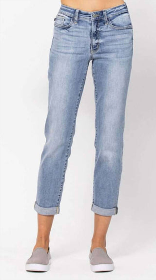Judy Blue - Calça Jeans Boyfriend de Cintura Média