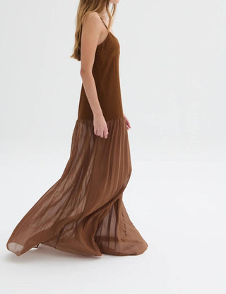 Nelblu - Vestido longo com alças em linho Brisa